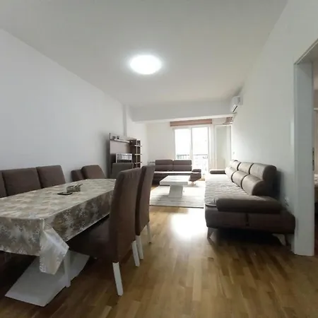 New Lux In Makedonia Apartment