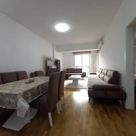 Apartment New Lux In Makedonia *