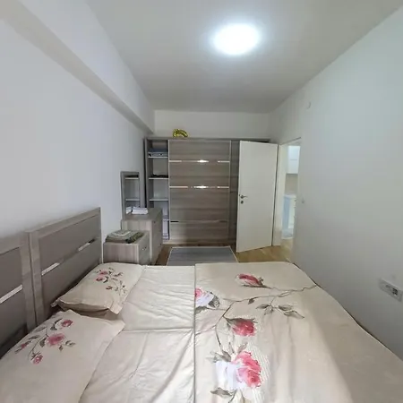 New Lux In Makedonia